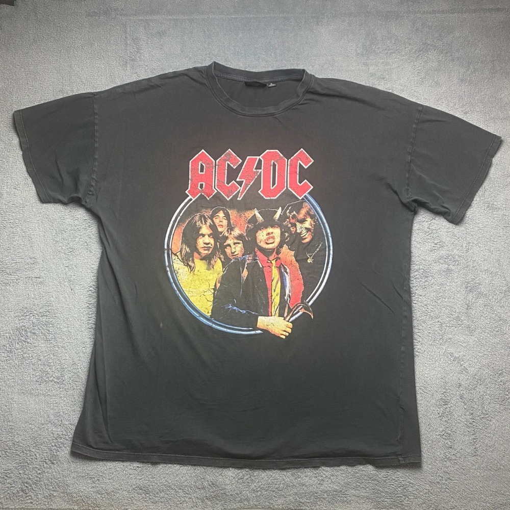 AC/DC‎ Tshirt Mens XL Band Graphic Black Faded Rock Music Short Sleeve Cotton
